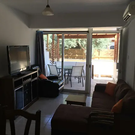 Olive Trees Homes Holiday home Voroklini